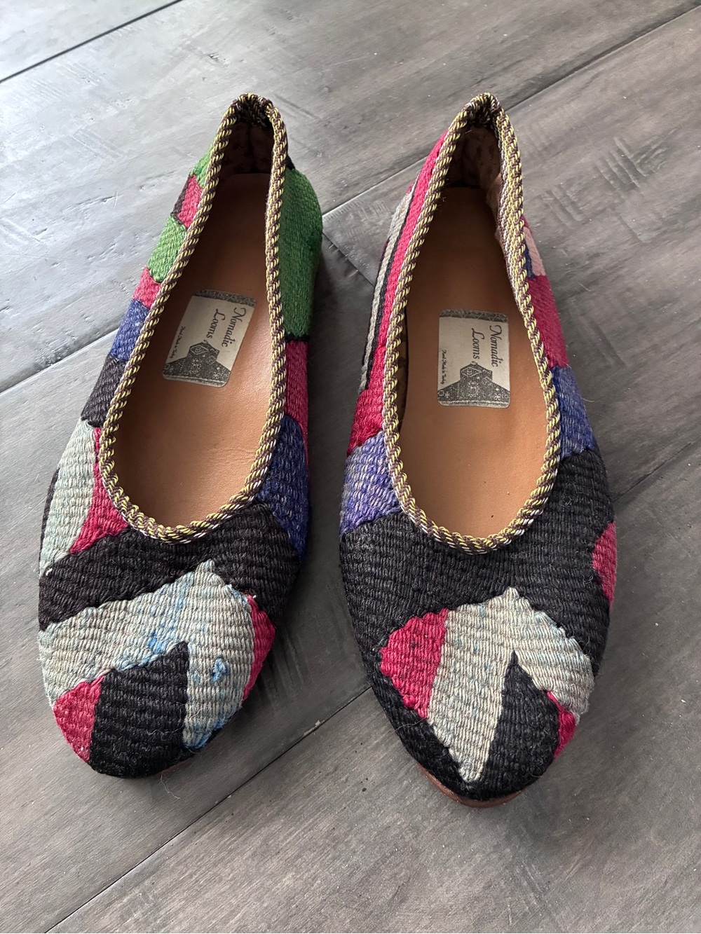 Nomadic Looms Turkish Kilim Ballet Flats
- Size 8.5